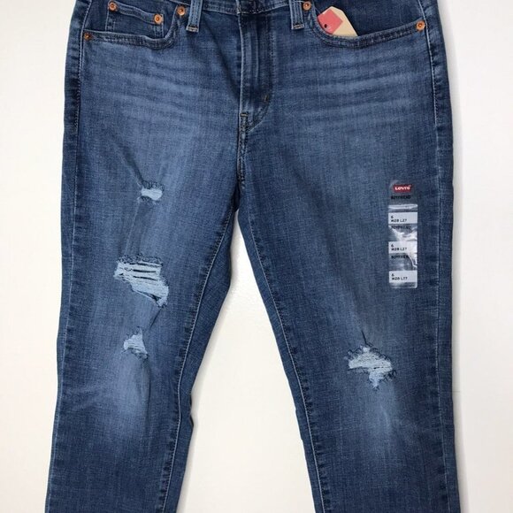 Levi's® Women's Mid-Rise Boyfriend Cropp - Picture 3 of 7